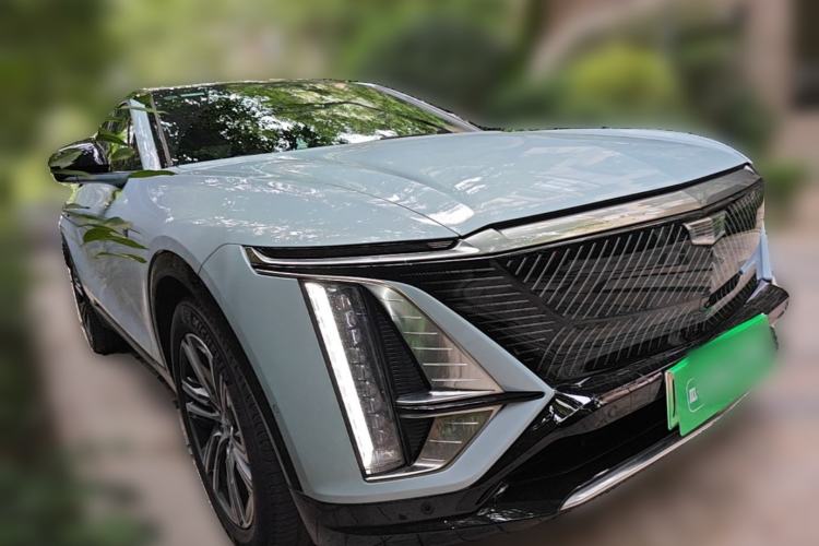 Used Cadillac LYRIQ 2022 Rear-Drive Long-Range Prestige Edition Front Right 45 Deg