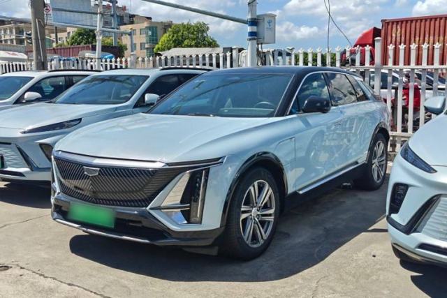 Used Cadillac LYRIQ 2022 Rear-Drive Long-Range Luxury Edition