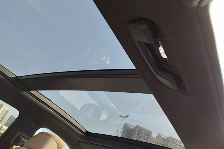 Used Cadillac LYRIQ 2022 Rear-Drive Long-Range Prestige Edition Headliner