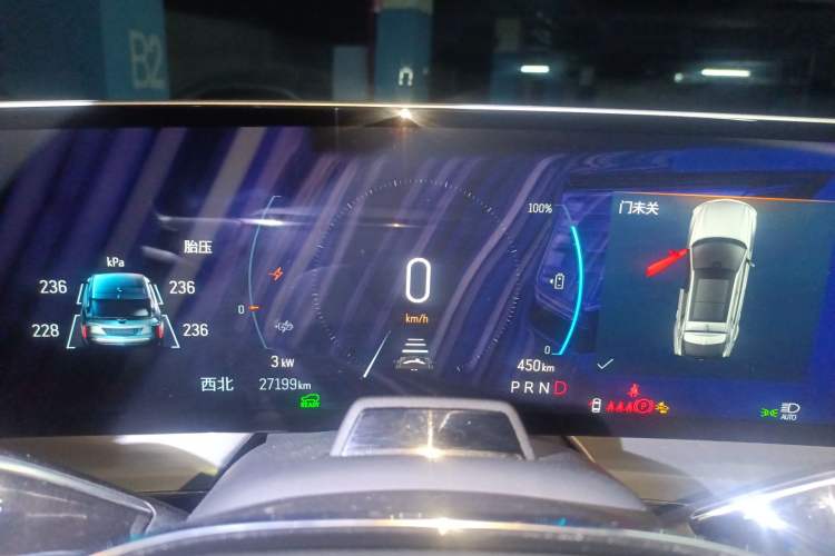 Used Cadillac LYRIQ 2022 Rear-Drive Long-Range Prestige Edition Instrument Cluster