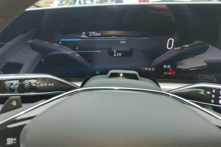 Used Cadillac LYRIQ 2022 Rear-Drive Long-Range Luxury Edition Instrument Cluster