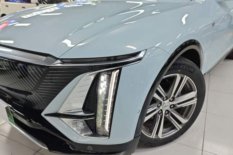 Used Cadillac LYRIQ 2022 Rear-Drive Long-Range Luxury Edition Left Front Headlight