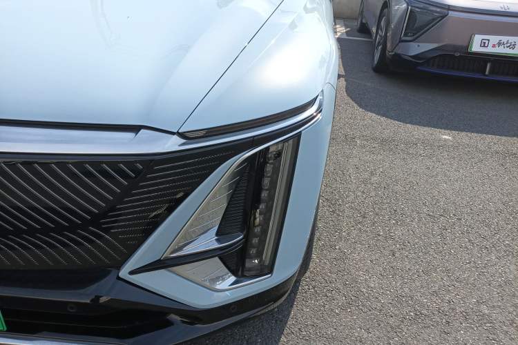 Used Cadillac LYRIQ 2022 Rear-Drive Long-Range Prestige Edition Left Front Headlight