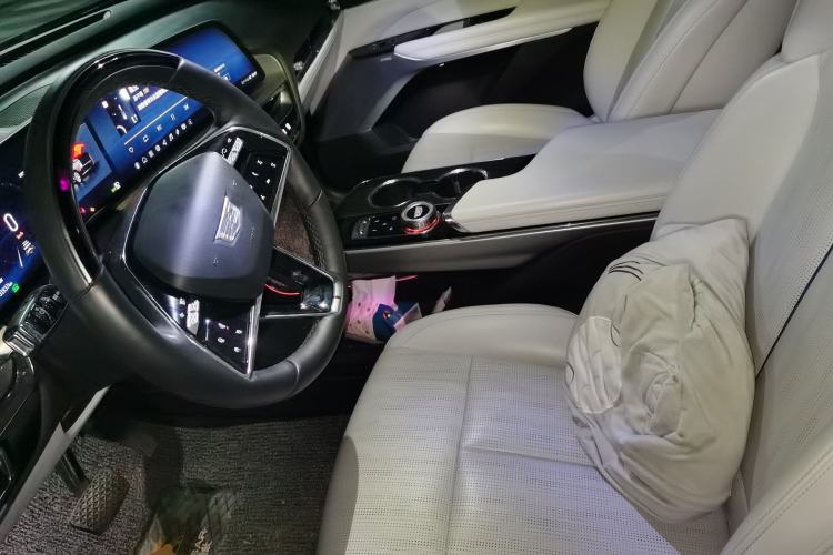 Used Cadillac LYRIQ 2022 Rear-Drive Long-Range Luxury Edition Left Front Seat