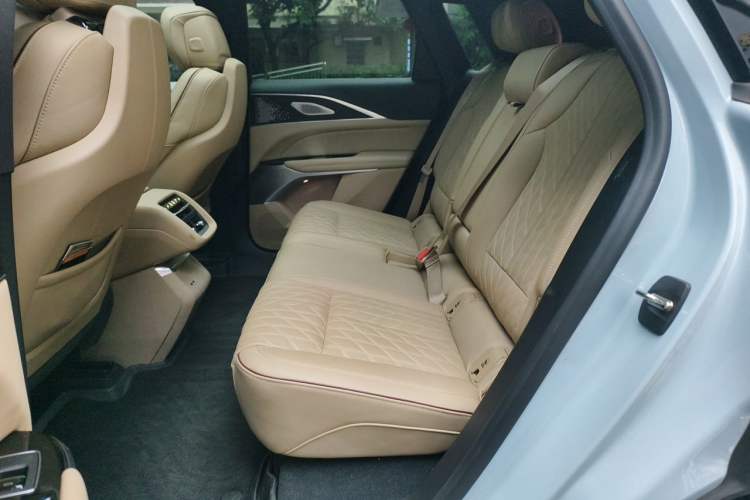 Used Cadillac LYRIQ 2022 Rear-Drive Long-Range Prestige Edition Left Rear Seat