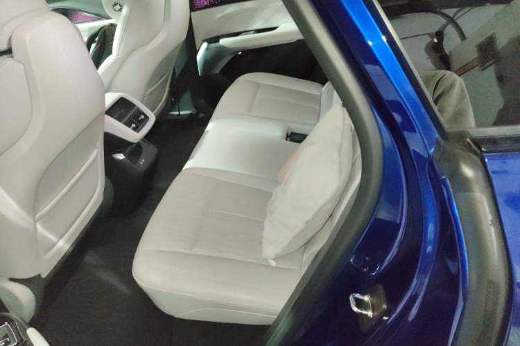 Used Cadillac LYRIQ 2022 Rear-Drive Long-Range Luxury Edition Left Rear Seat
