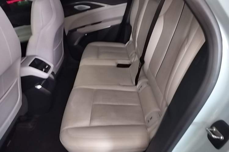 Used Cadillac LYRIQ 2022 Rear-Drive Long-Range Luxury Edition Left Rear Seat