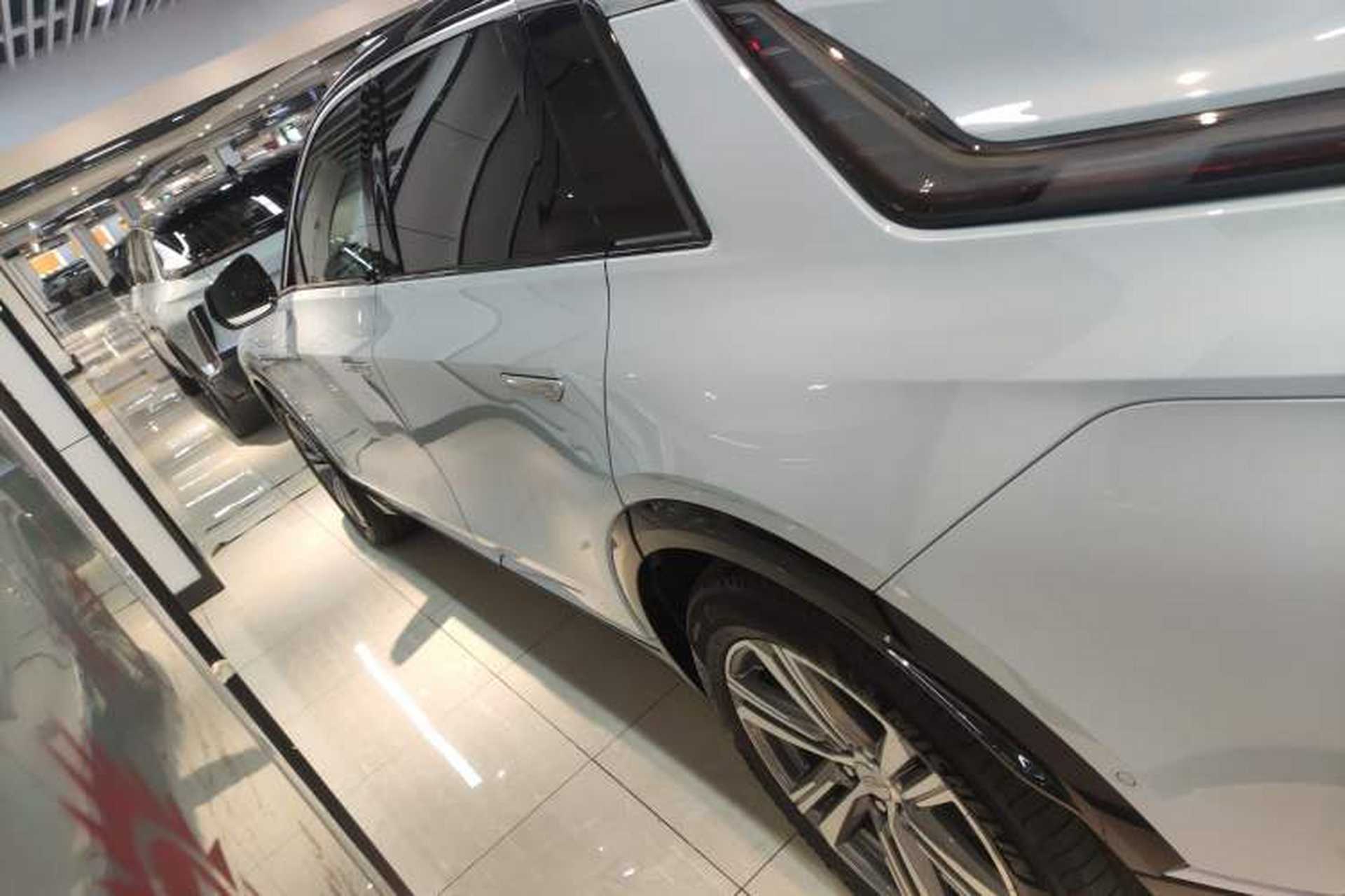 Used Cadillac LYRIQ 2022 Rear-Drive Long-Range Luxury Edition Left Side