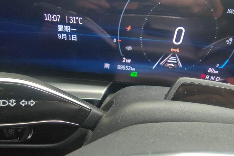 Used Cadillac LYRIQ 2022 Rear-Drive Long-Range Luxury Edition Odometer Close Up