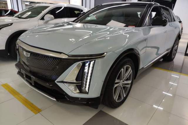 Used Cadillac LYRIQ 2022 Rear-Drive Long-Range Luxury Edition