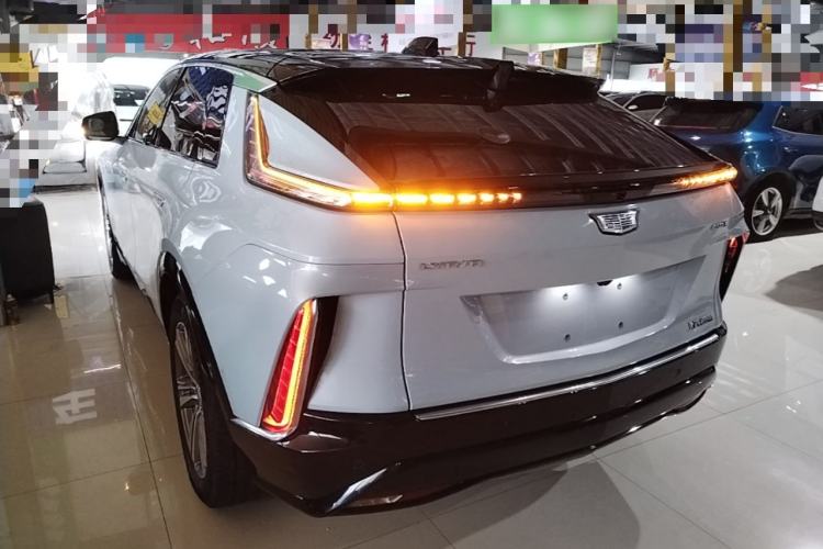 Used Cadillac LYRIQ 2022 Rear-Drive Long-Range Luxury Edition Rear Left 45 Deg