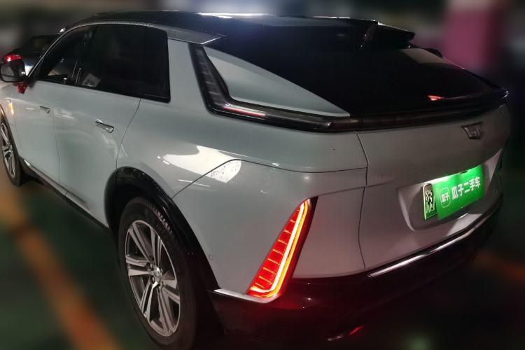 Used Cadillac LYRIQ 2022 Rear-Drive Long-Range Luxury Edition Rear Left 45 Deg