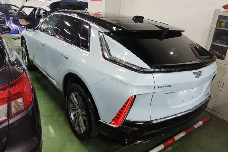 Used Cadillac LYRIQ 2022 Rear-Drive Long-Range Luxury Edition Rear Left 45 Deg