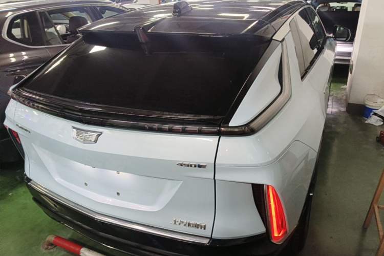 Used Cadillac LYRIQ 2022 Rear-Drive Long-Range Luxury Edition Rear