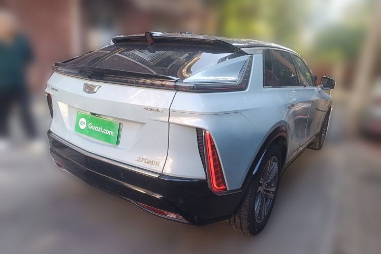 Used Cadillac LYRIQ 2022 Rear-Drive Long-Range Luxury Edition Rear Right 45 Deg