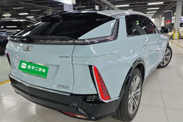 Used Cadillac LYRIQ 2022 Rear-Drive Long-Range Luxury Edition Rear Right 45 Deg