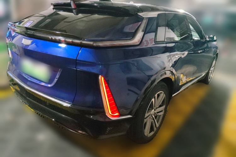 Used Cadillac LYRIQ 2022 Rear-Drive Long-Range Luxury Edition Rear Right 45 Deg