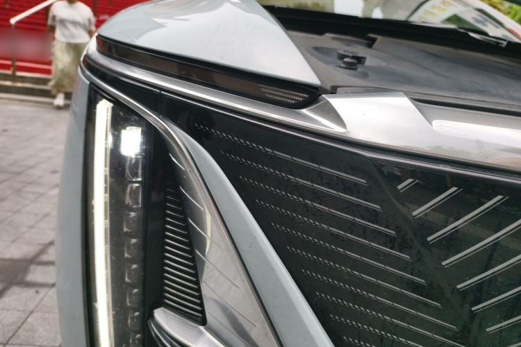 Used Cadillac LYRIQ 2022 Rear-Drive Long-Range Prestige Edition Right Front Headlight