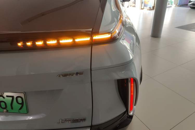 Used Cadillac LYRIQ 2022 Rear-Drive Long-Range Luxury Edition Right Rear Taillight