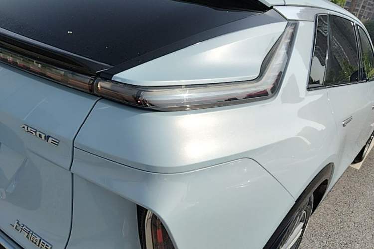 Used Cadillac LYRIQ 2022 Rear-Drive Long-Range Prestige Edition Right Rear Taillight