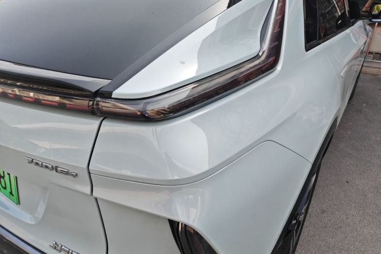 Used Cadillac LYRIQ 2022 Four-Wheel-Drive High-Performance Deluxe Edition Right Rear Taillight