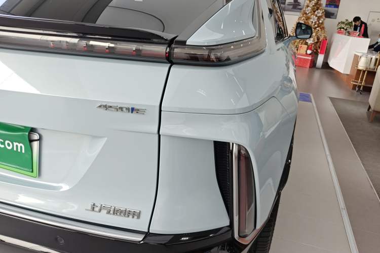 Used Cadillac LYRIQ 2022 Rear-Drive Long-Range Luxury Edition Right Rear Taillight