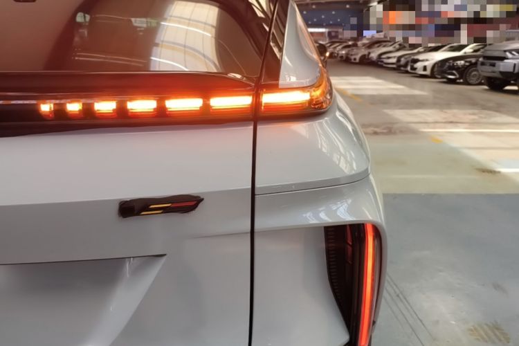 Used Cadillac LYRIQ 2022 Rear-Drive Long-Range Luxury Edition Right Rear Taillight