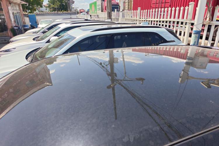 Used Cadillac LYRIQ 2022 Rear-Drive Long-Range Luxury Edition Roof