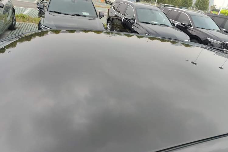 Used Cadillac LYRIQ 2022 Rear-Drive Long-Range Luxury Edition Roof