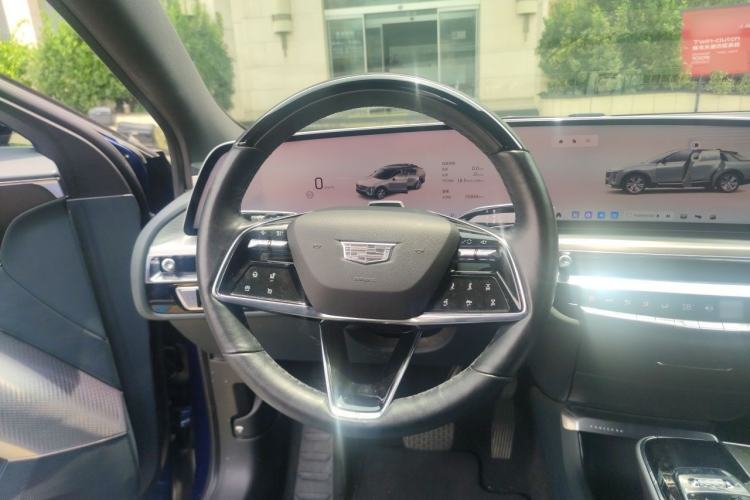 Used Cadillac LYRIQ 2022 Four-Wheel-Drive High-Performance Deluxe Edition Steering Wheel