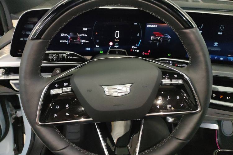 Used Cadillac LYRIQ 2022 Rear-Drive Long-Range Luxury Edition Steering Wheel