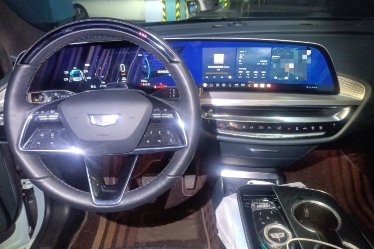 Used Cadillac LYRIQ 2022 Rear-Drive Long-Range Prestige Edition Steering Wheel