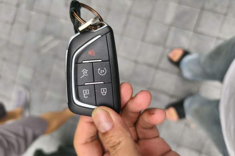 Used Cadillac LYRIQ 2022 Rear-Drive Long-Range Prestige Edition Vehicle Key