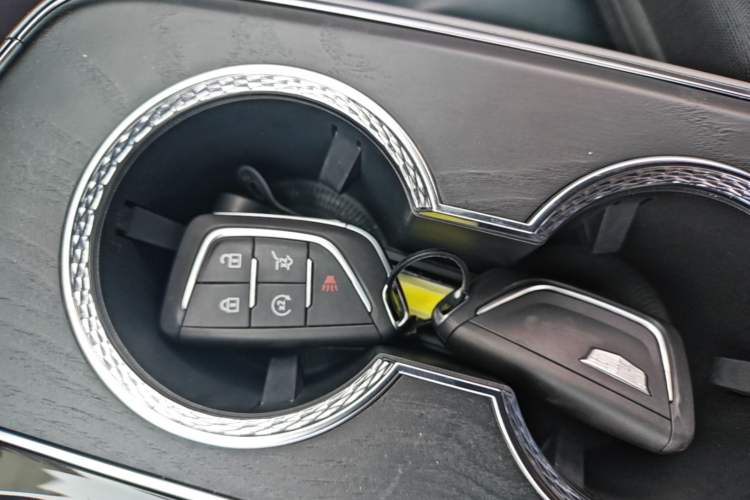 Used Cadillac LYRIQ 2022 Four-Wheel-Drive High-Performance Deluxe Edition Vehicle Key