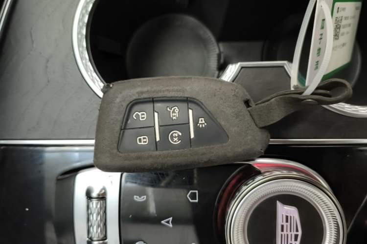 Used Cadillac LYRIQ 2022 Rear-Drive Long-Range Luxury Edition Vehicle Key