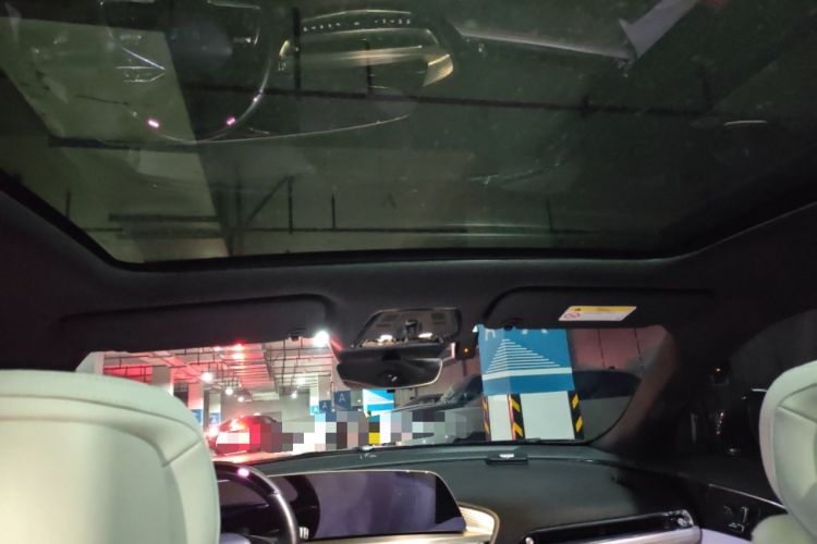 Used Cadillac LYRIQ 2022 Rear-Drive Long-Range Luxury Edition Headliner