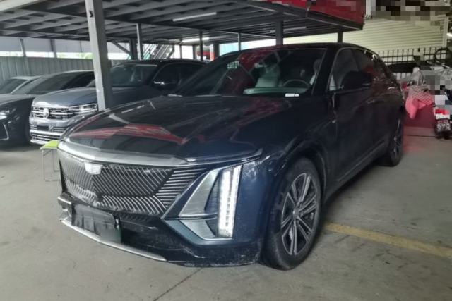 Used Cadillac LYRIQ 2022 Rear-Drive Long-Range Luxury Edition