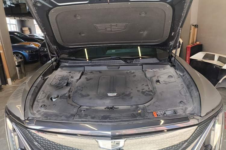 Used Cadillac LYRIQ 2022 Four-Wheel-Drive High-Performance Deluxe Edition Engine Bay