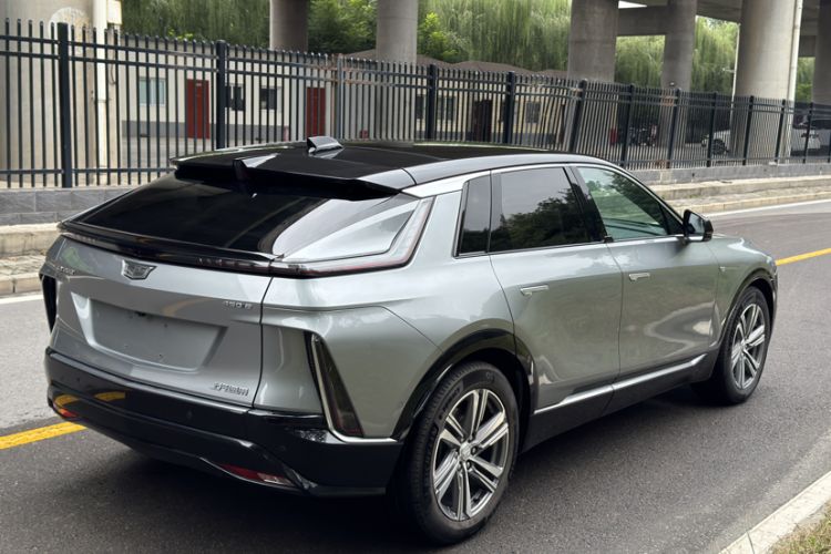 Used Cadillac LYRIQ 2022 Rear-Drive Long-Range Prestige Edition Exterior 2