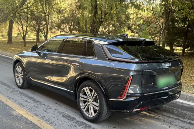 Used Cadillac LYRIQ 2022 Rear-Drive Long-Range Luxury Edition Exterior 2