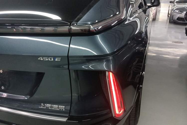 Used Cadillac LYRIQ 2022 Rear-Drive Long-Range Luxury Edition Exterior 6