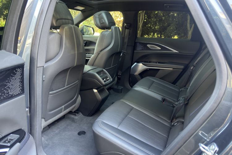 Used Cadillac LYRIQ 2022 Rear-Drive Long-Range Luxury Edition Exterior 8