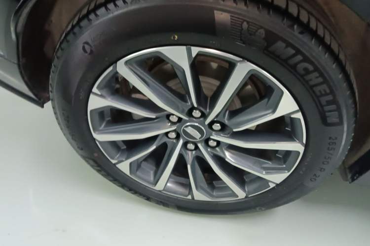 Used Cadillac LYRIQ 2022 Four-Wheel-Drive High-Performance Deluxe Edition Exterior 8