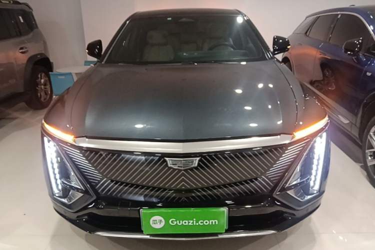 Used Cadillac LYRIQ 2022 Rear-Drive Long-Range Prestige Edition Front