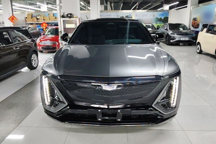 Used Cadillac LYRIQ 2022 Four-Wheel-Drive High-Performance Deluxe Edition Front
