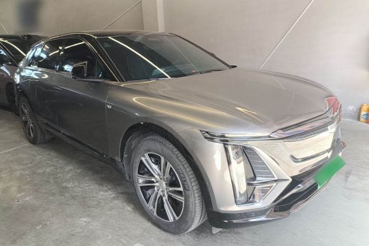 Used Cadillac LYRIQ 2022 Four-Wheel-Drive High-Performance Deluxe Edition Front Right 45 Deg