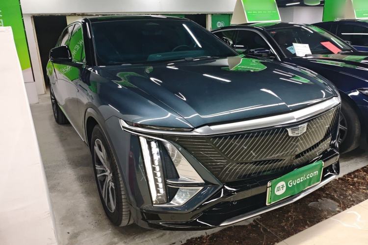 Used Cadillac LYRIQ 2022 Rear-Drive Long-Range Prestige Edition Front Right 45 Deg