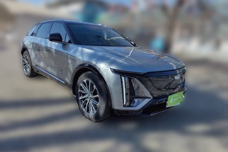 Used Cadillac LYRIQ 2022 Four-Wheel-Drive High-Performance Deluxe Edition Front Right 45 Deg