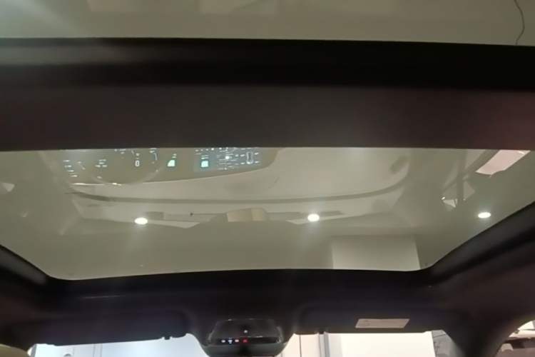 Used Cadillac LYRIQ 2022 Rear-Drive Long-Range Prestige Edition Headliner