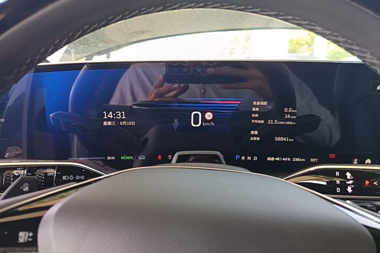 Used Cadillac LYRIQ 2022 Rear-Drive Long-Range Prestige Edition Instrument Cluster